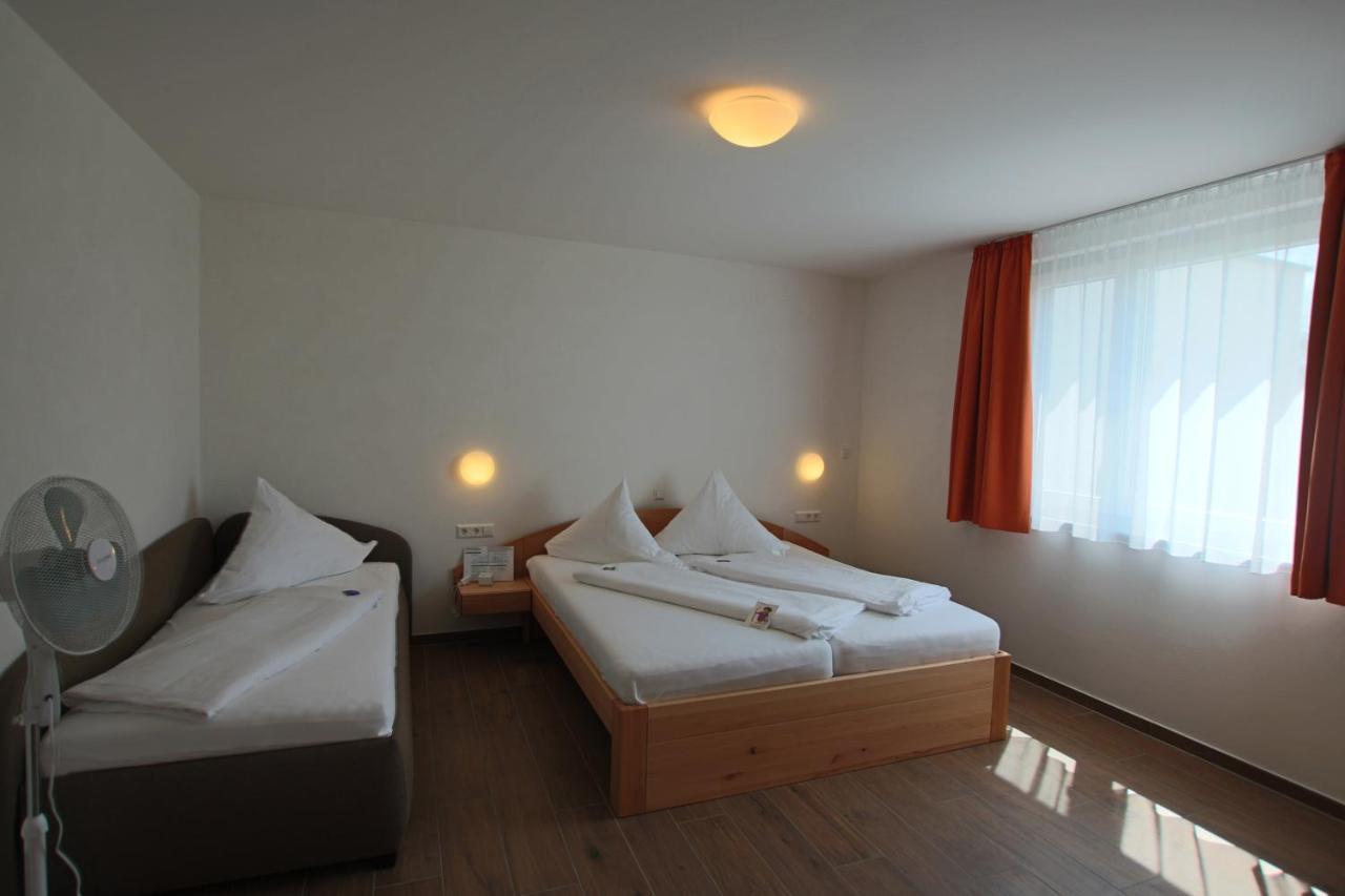 Hotel Sunnegaessle Rust Esterno foto